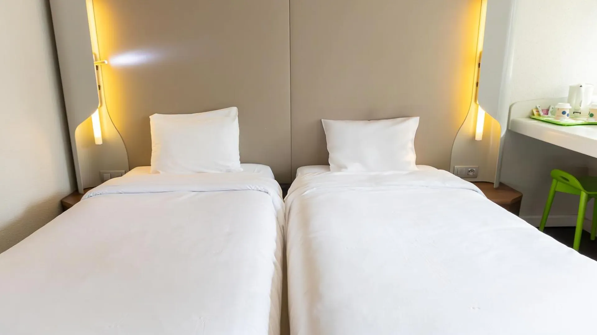 Campanile Toulouse - Blagnac Aeroport Hotel 3*,
